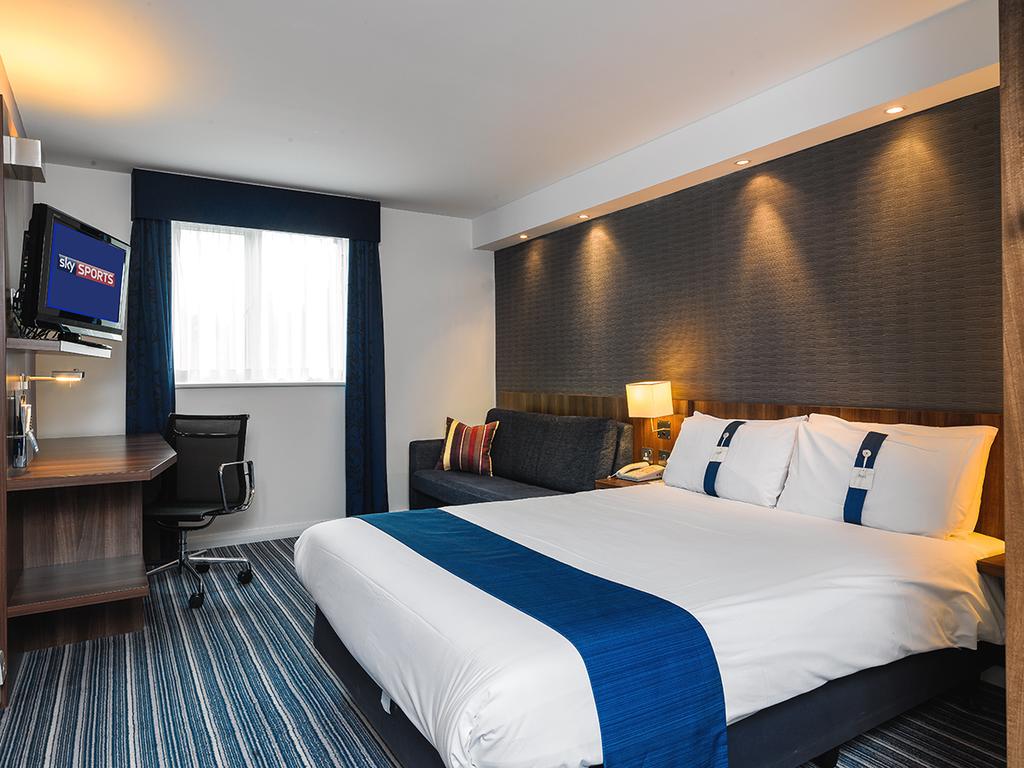 Holiday Inn Express Gatwick Crawley