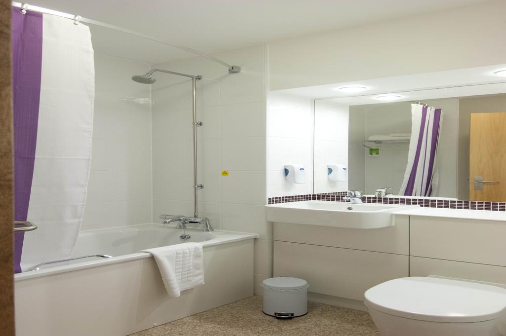 Premier Inn London Gatwick Airport - Manor Royal