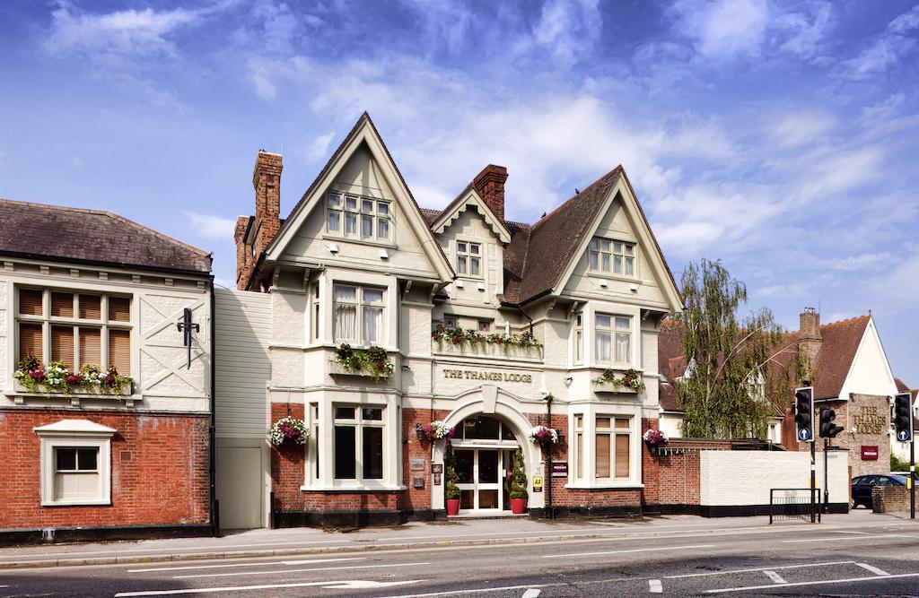 Mercure London Staines-upon-Thames Hotel