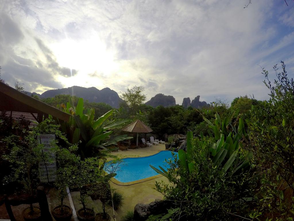 Khao Sok Morning Mist Resort