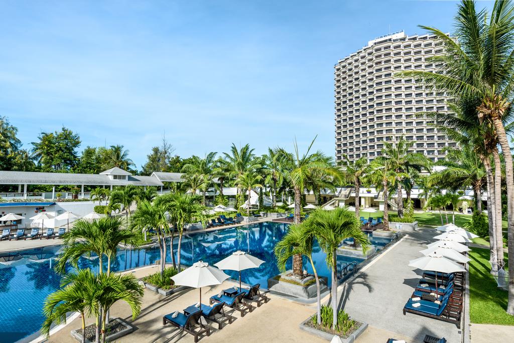 Novotel Hua Hin Cha Am Beach Resort and Spa