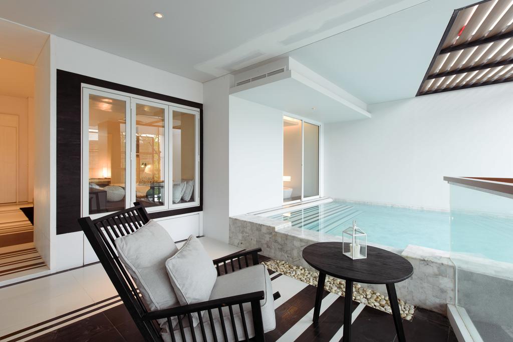 Veranda Pool Suite