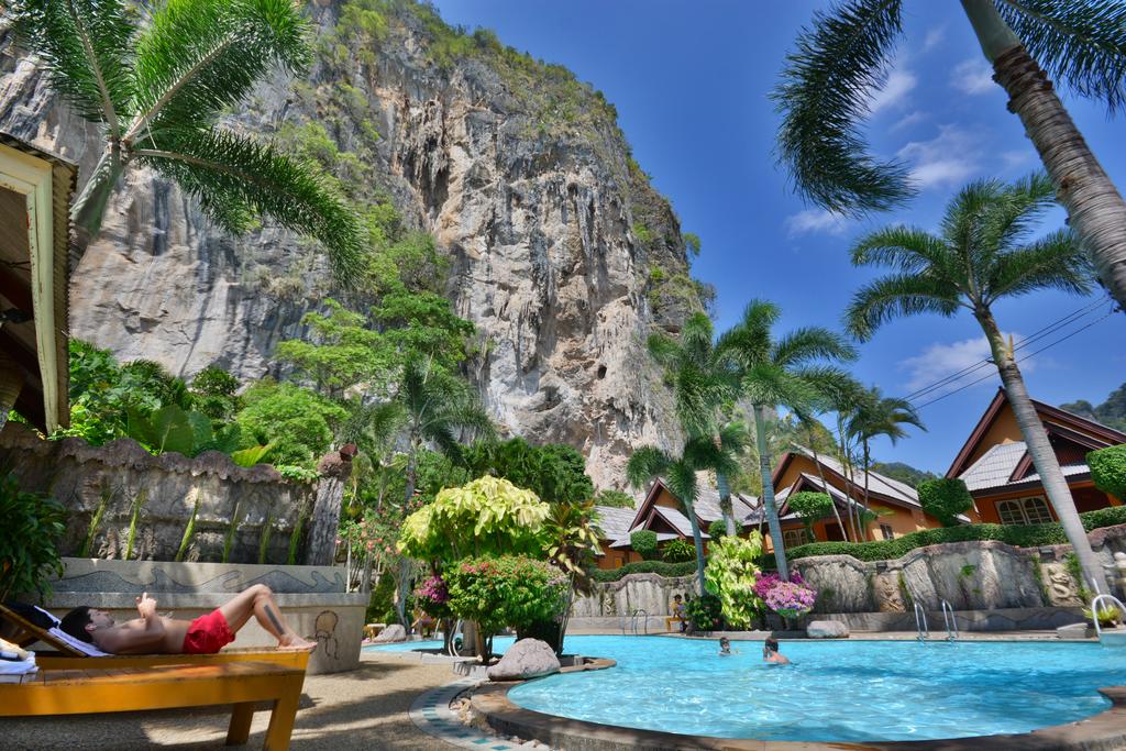 Diamond Cave Resort and Spa