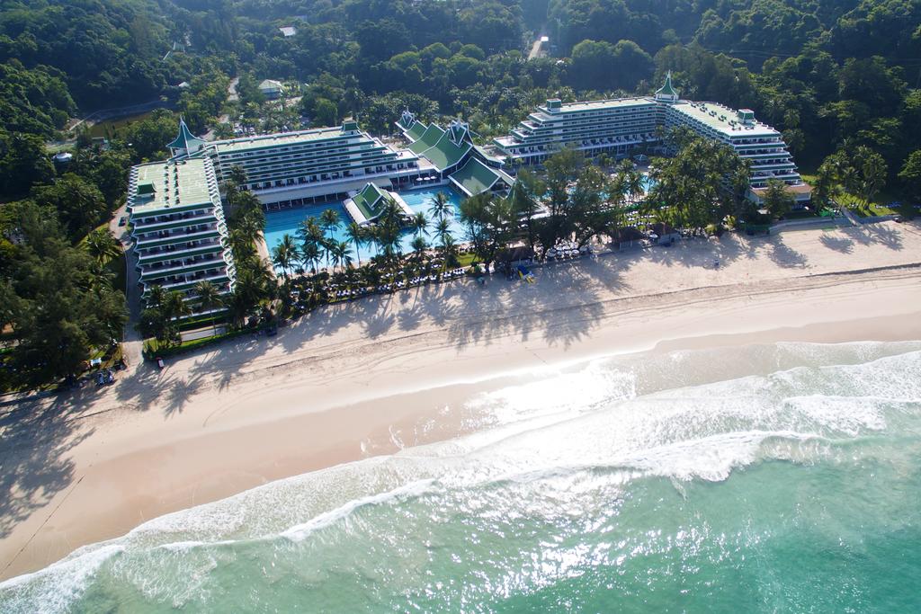 Le Meridien Phuket Beach Resort