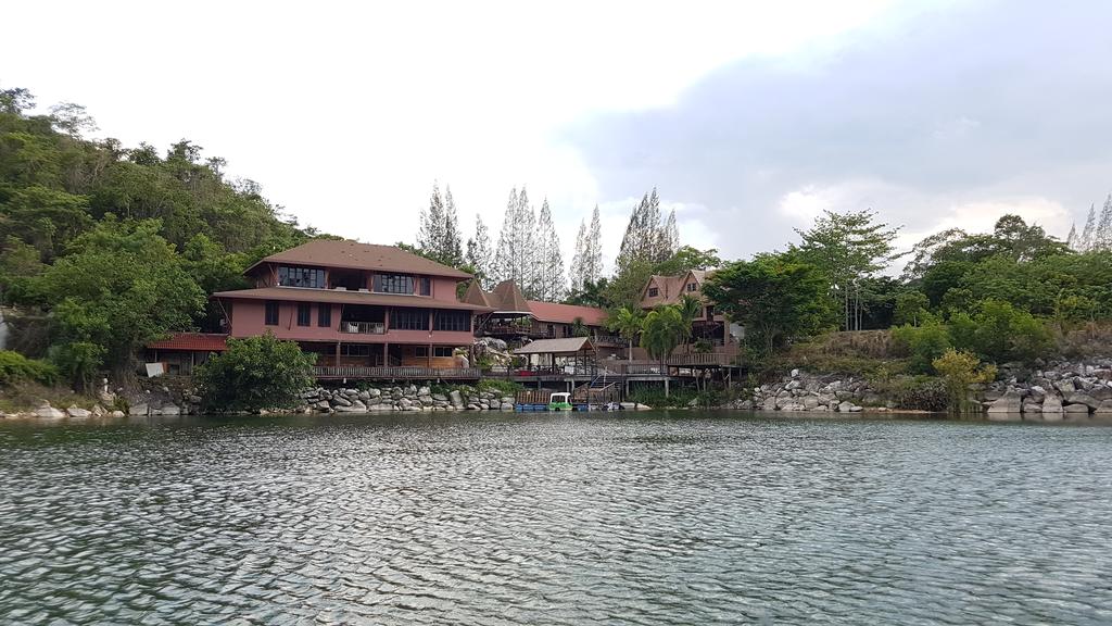 Thanalagoon Resort