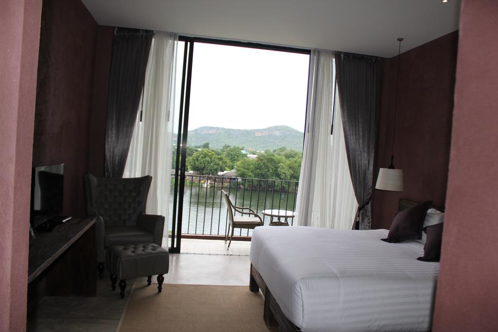 The Glory River Kwai Hotel