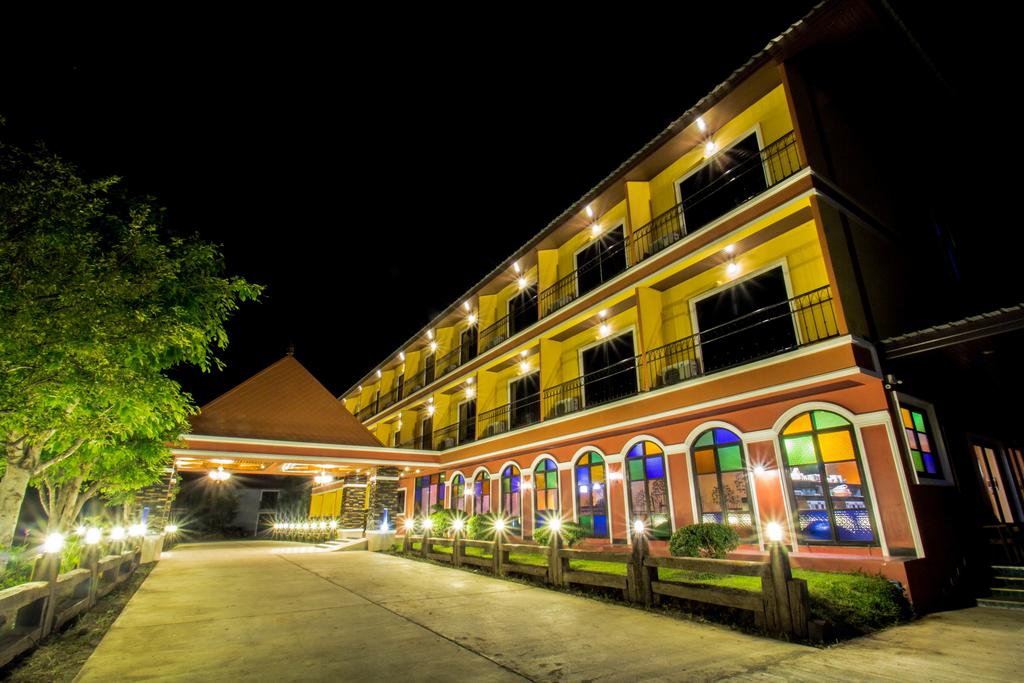 Maladee Hotel