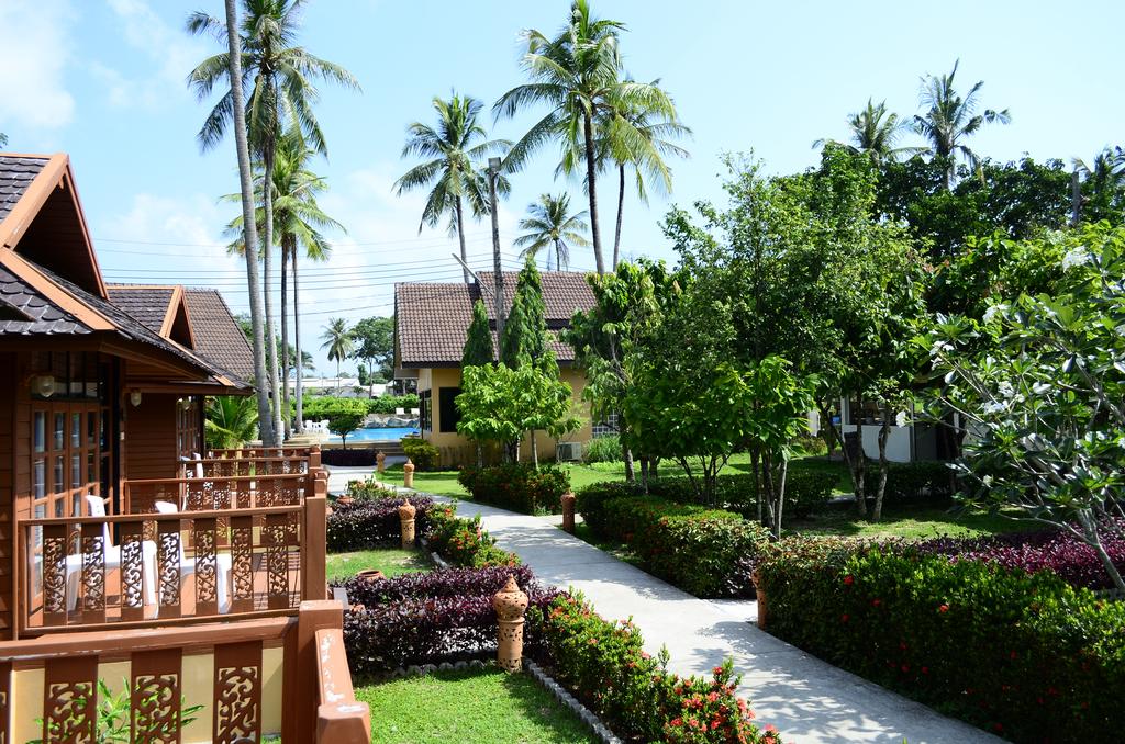 Phuket Siray Hut Resort