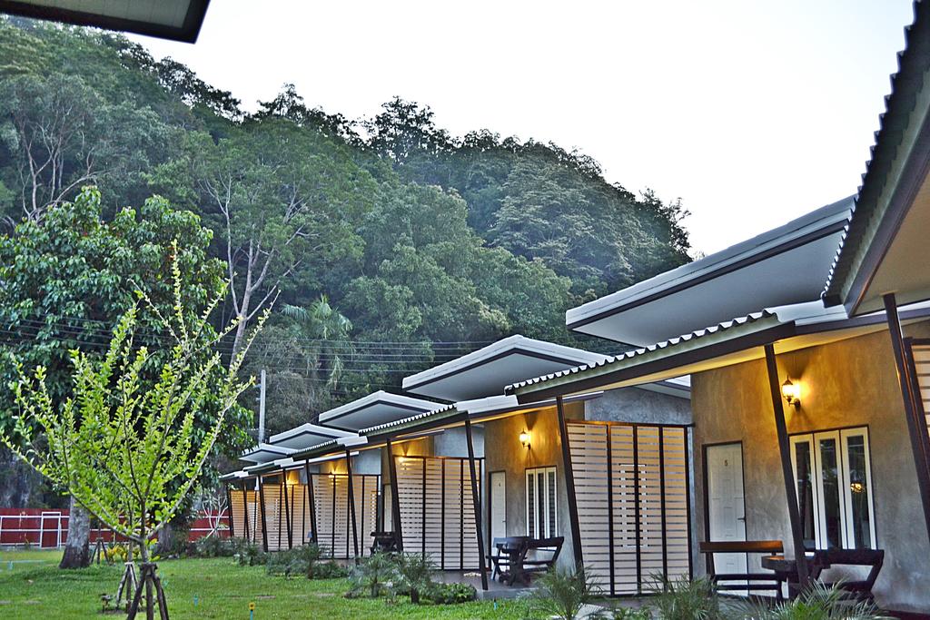 V Valley Resort