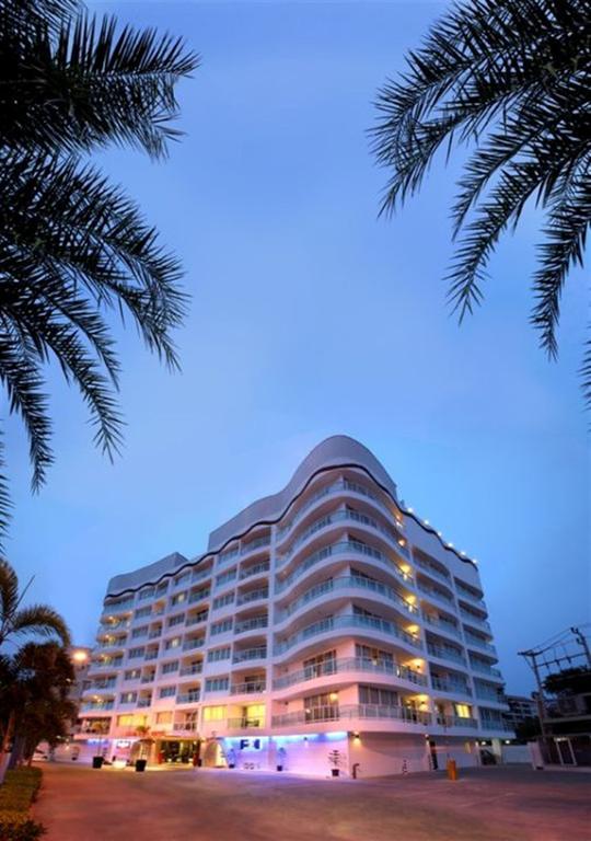 Amari Nova Suites Pattaya