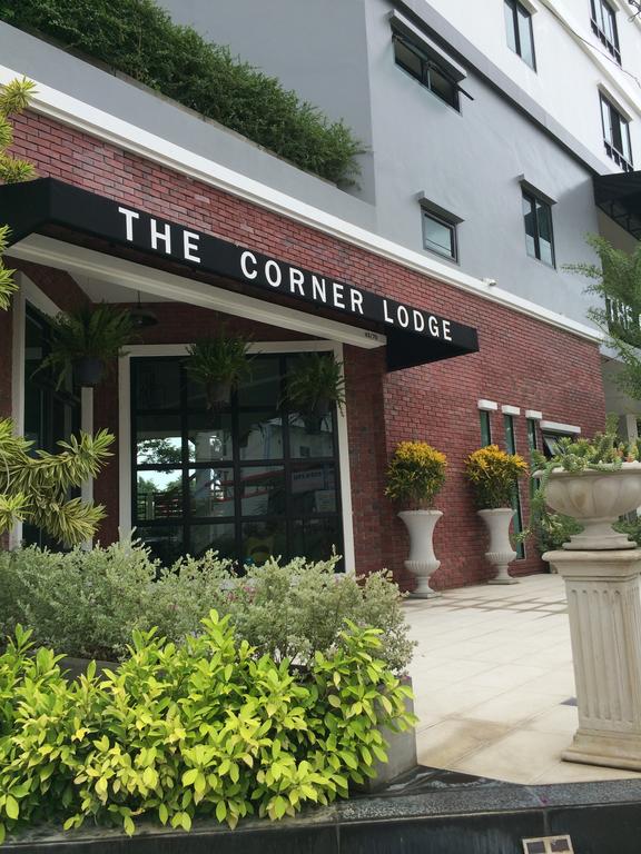 The Corner Lodge