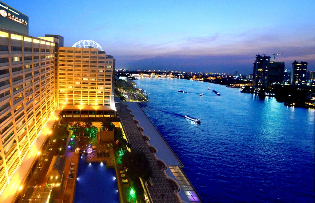 Ramada Plaza Bangkok Menam Riverside