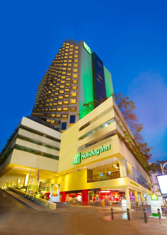 Holiday Inn Bangkok Silom