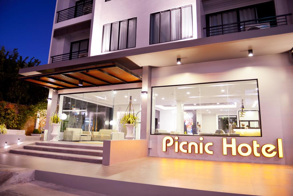 Picnic Hotel Bangkok