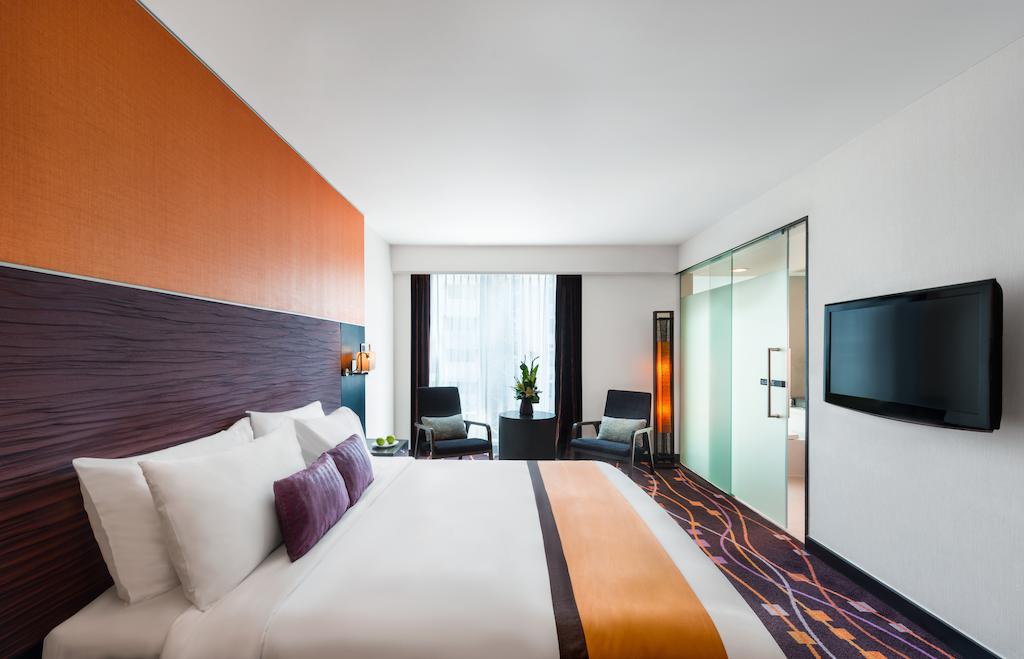 Radisson Suites Bangkok Sukhumvit