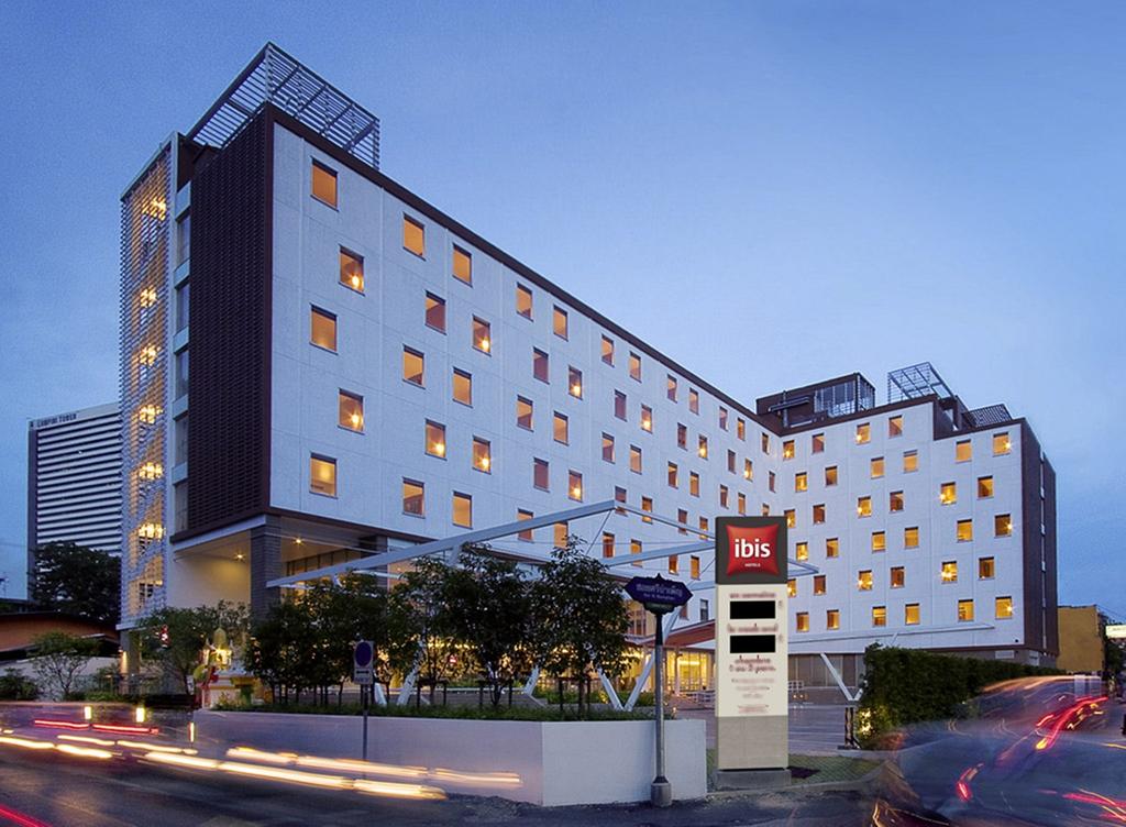 ibis Bangkok Sathorn