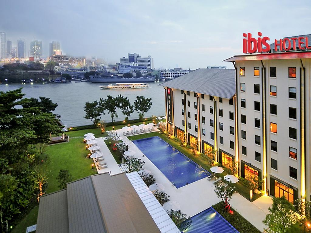 Ibis Bangkok Riverside