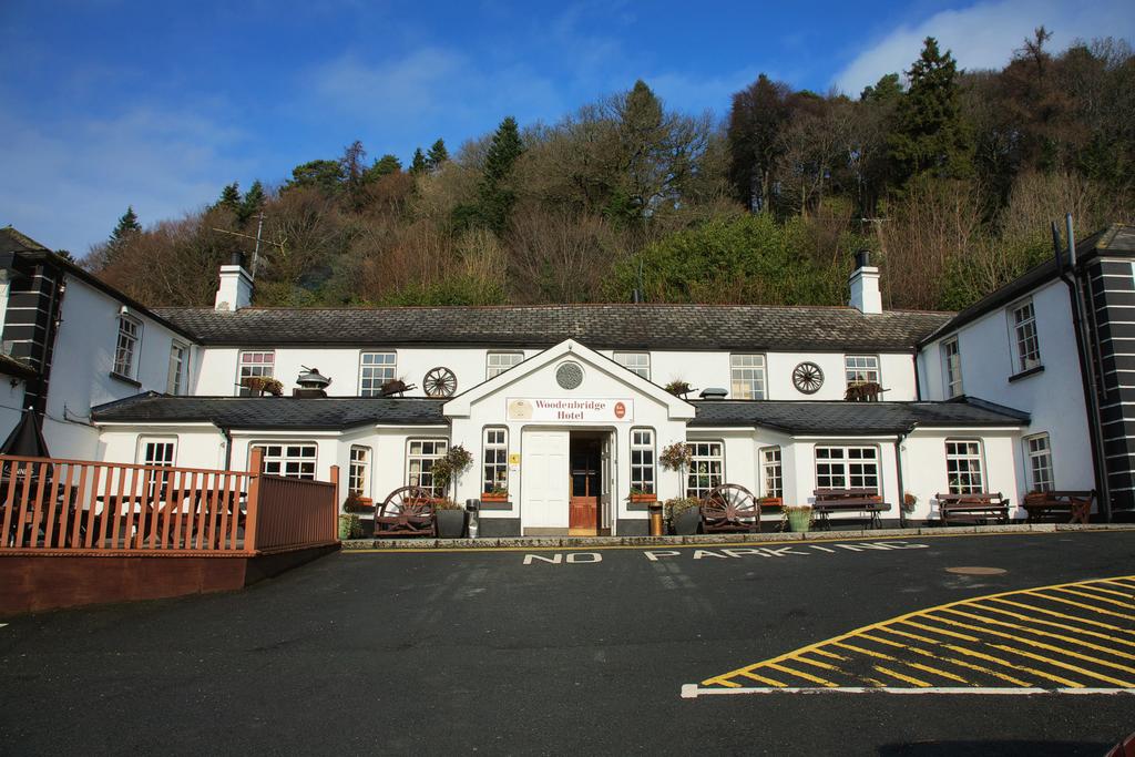 Woodenbridge Hotel Lodge