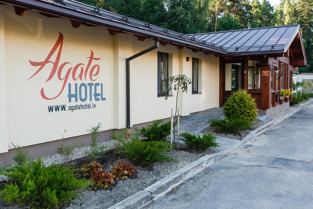 Agate Hotel