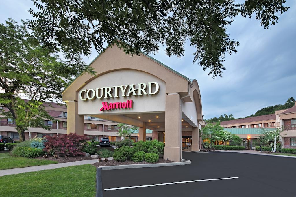 Courtyard Hartford Cromwell