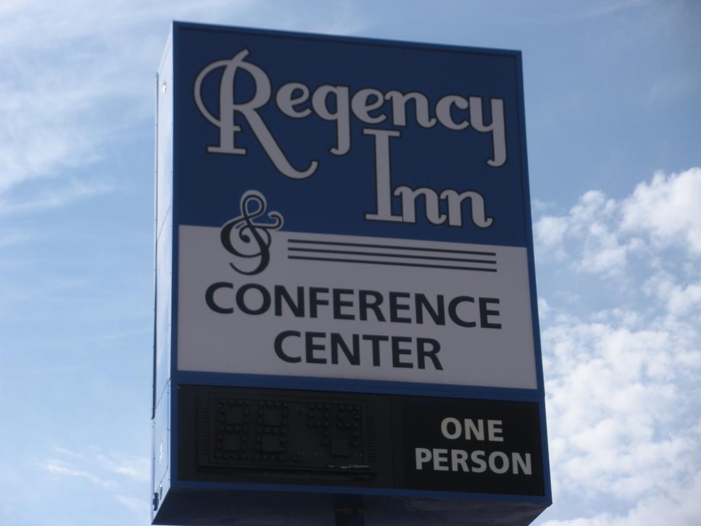 Regency Inn And Conference Centre