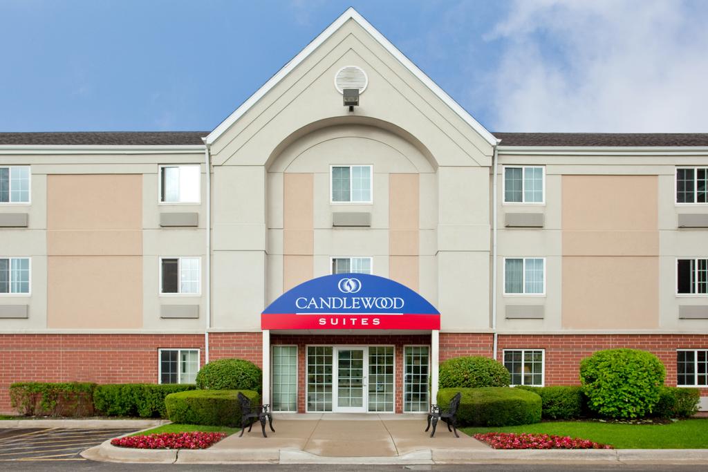 Candlewood Suites Chicago - Libertyville