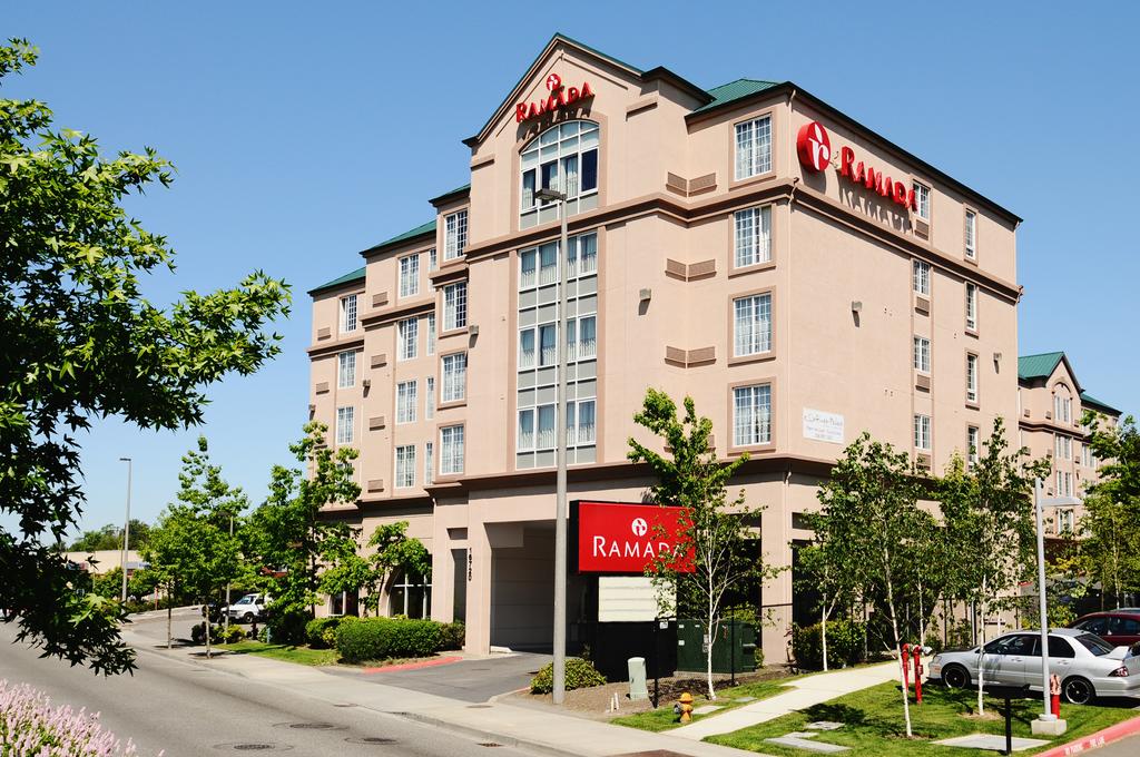 Ramada Inn and Suites Sea-Tac