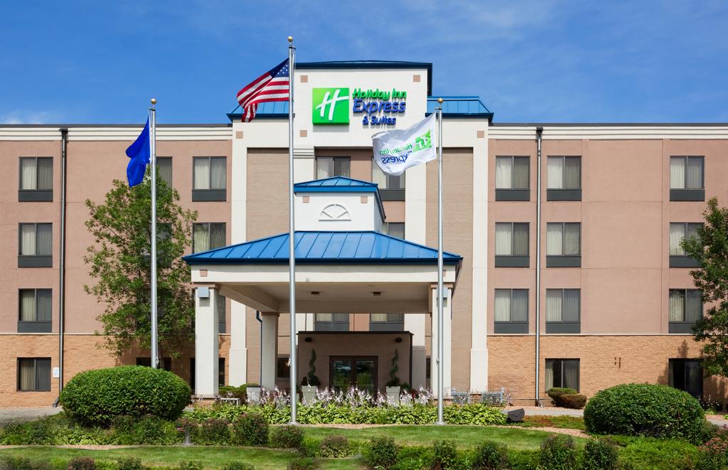 Holiday Inn Exp Stes Minnetonka