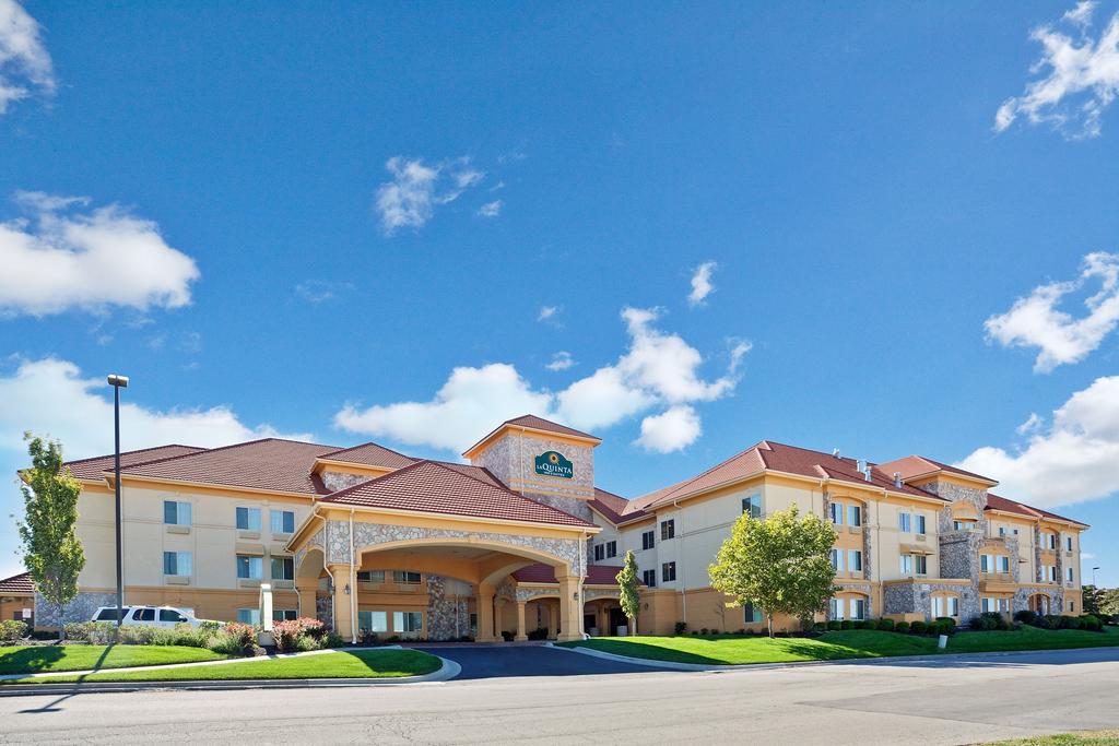 La Quinta Inn and Suites Olathe