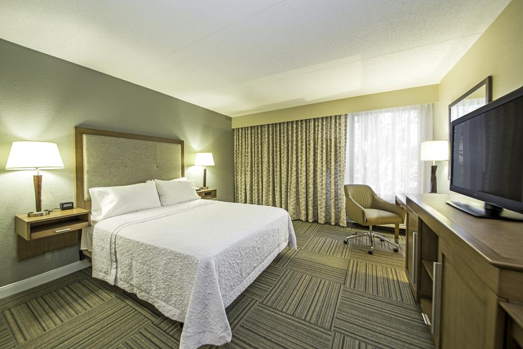 Hampton Inn Philadelphia-International Airport