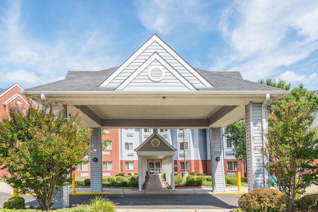 Microtel Inn and Suites by Wyndham Philadelphia Airport