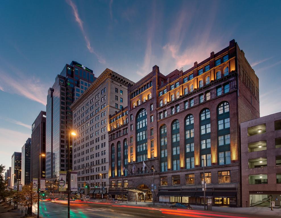 Hyatt Regency Cleveland - the Arcade