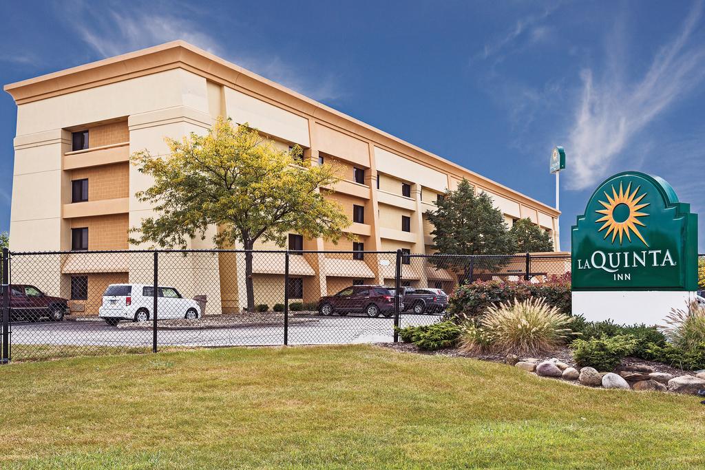 La Quinta Inn Cleveland Airport North