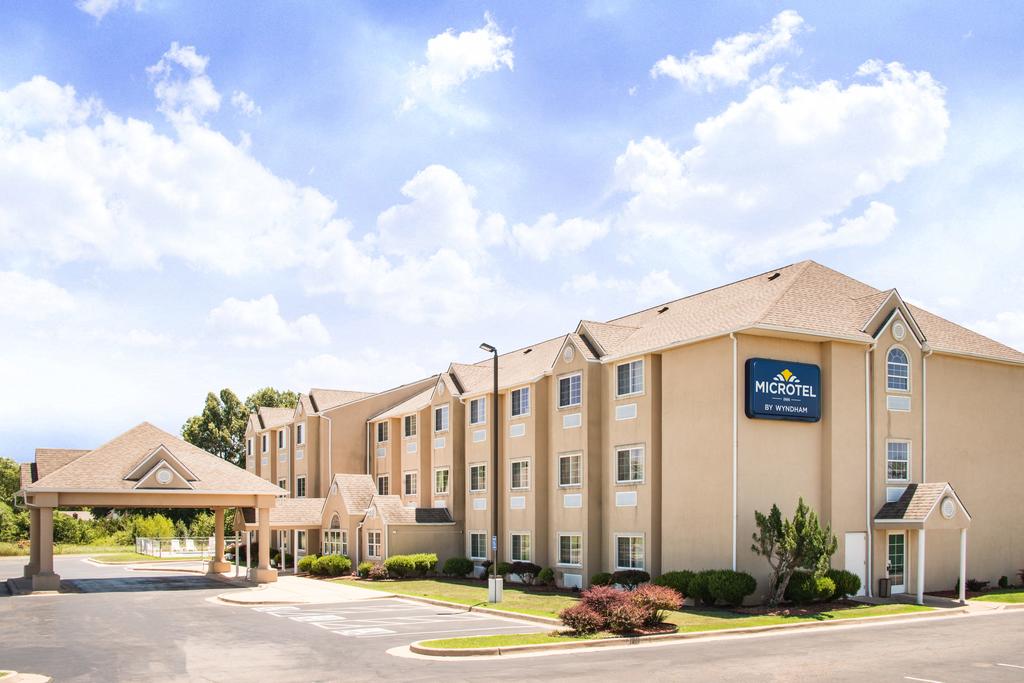 Microtel Inn and Suites by Wyndham Claremore