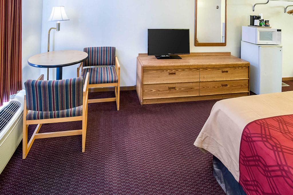 Rodeway Inn and Suites Austin