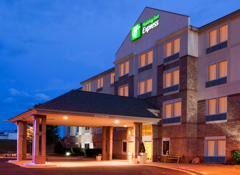 Holiday Inn Express and Suites St Croix Valley