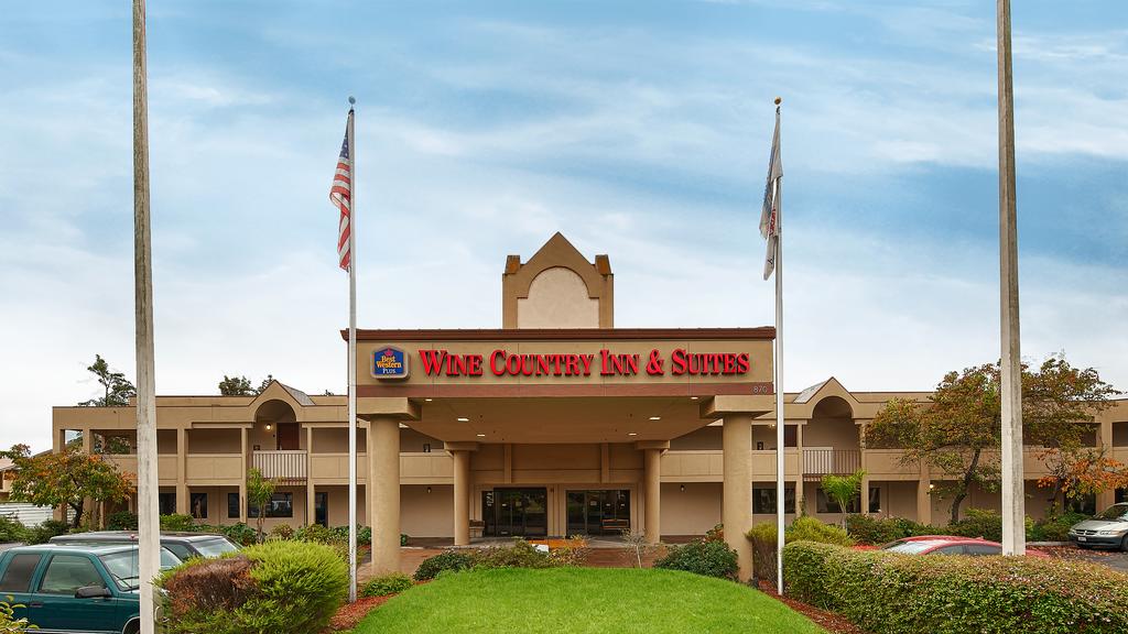 Best Western Plus Wine Country Inn and Suites