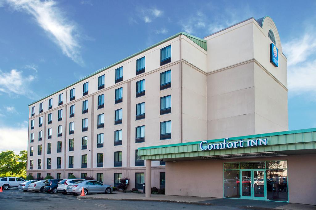 Comfort Inn The Pointe