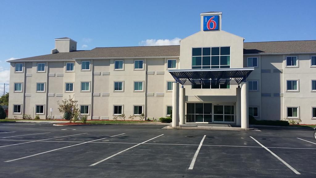 Motel 6 Niagara Falls NY