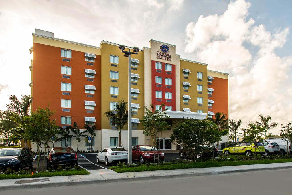 Comfort Suites Fort Lauderdale Airport South and Cruise Port