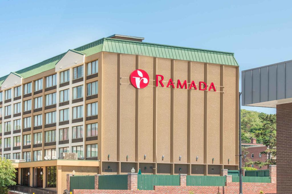 Ramada Cumberland Downtown