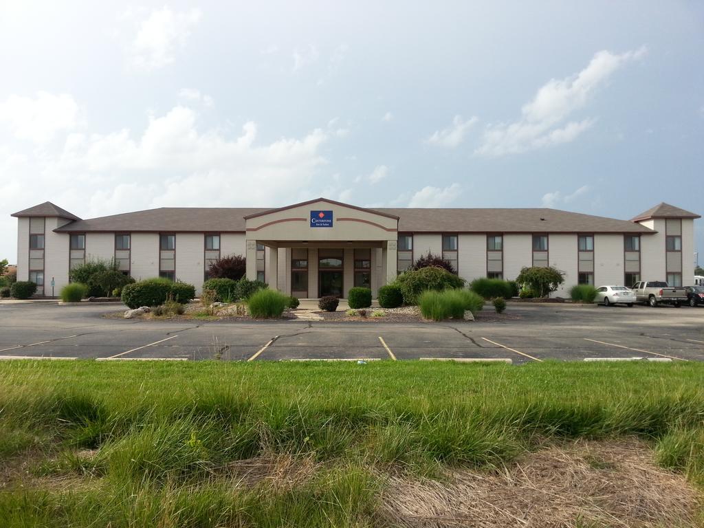 Centerstone Inn and Suites Carlyle