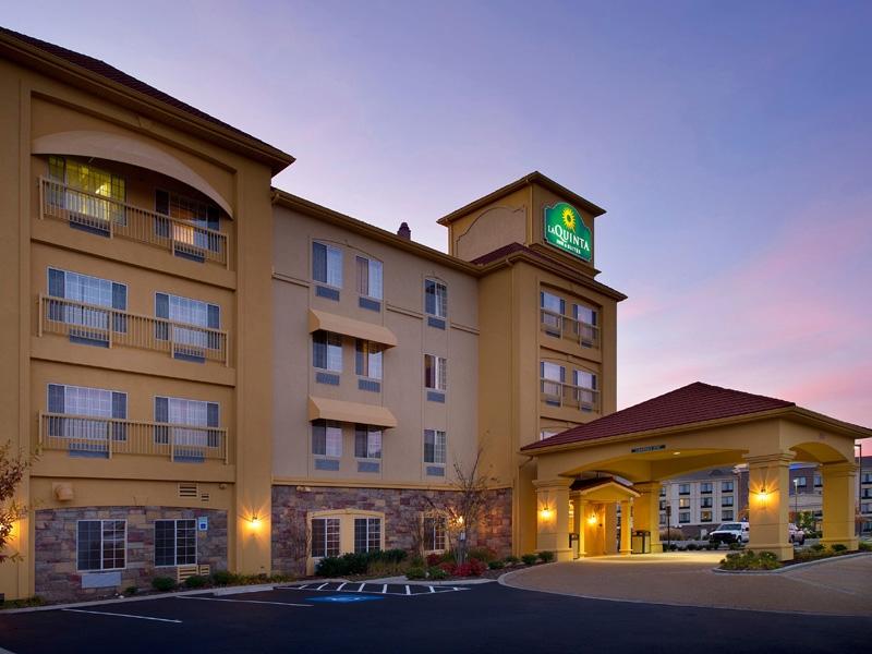 La Quinta Inn and Suites Smyrna