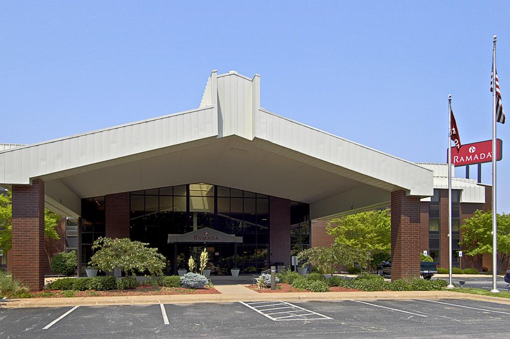 Ramada Bettendorf