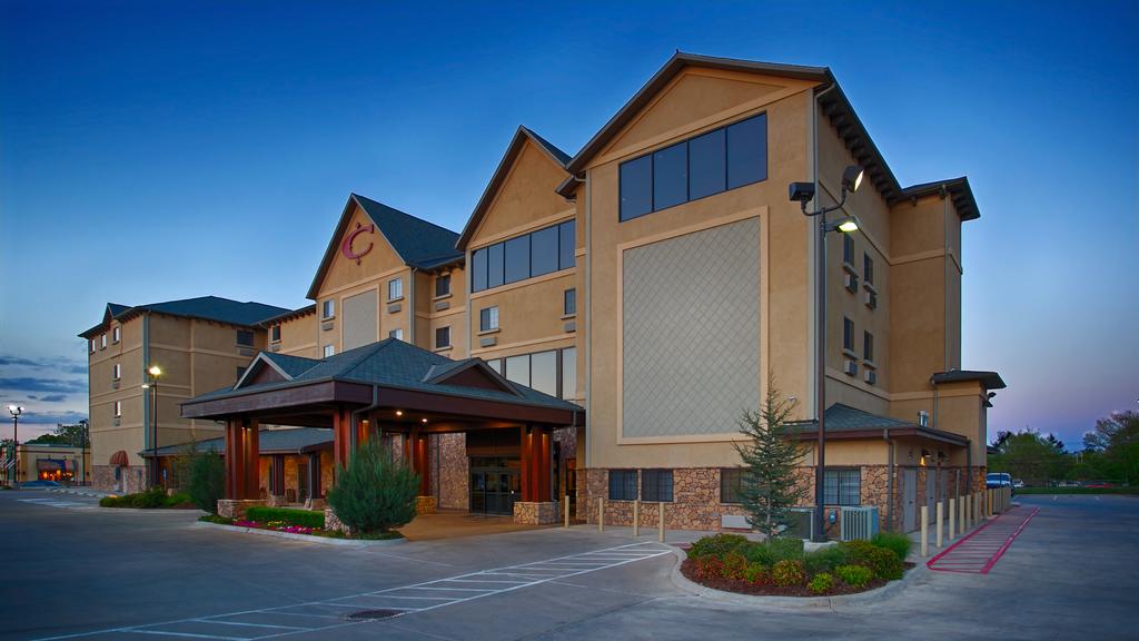 Best Western Plus Cimarron Hotel and Suites