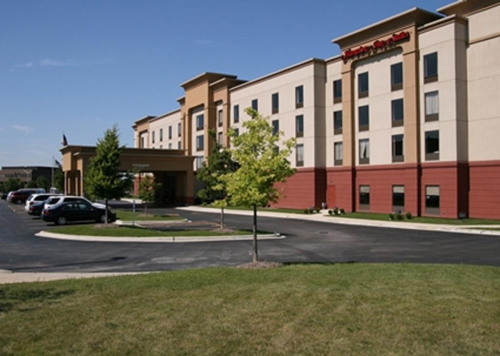 Hampton Inn and Suites Bolingbrook