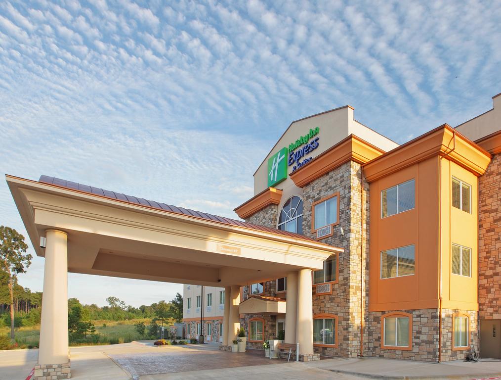 Holiday Inn Express Suites Marshall