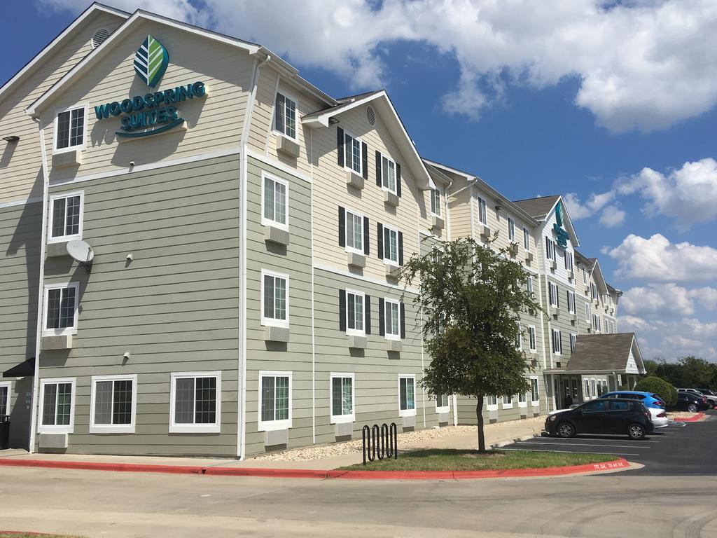 WoodSpring Suites Conroe