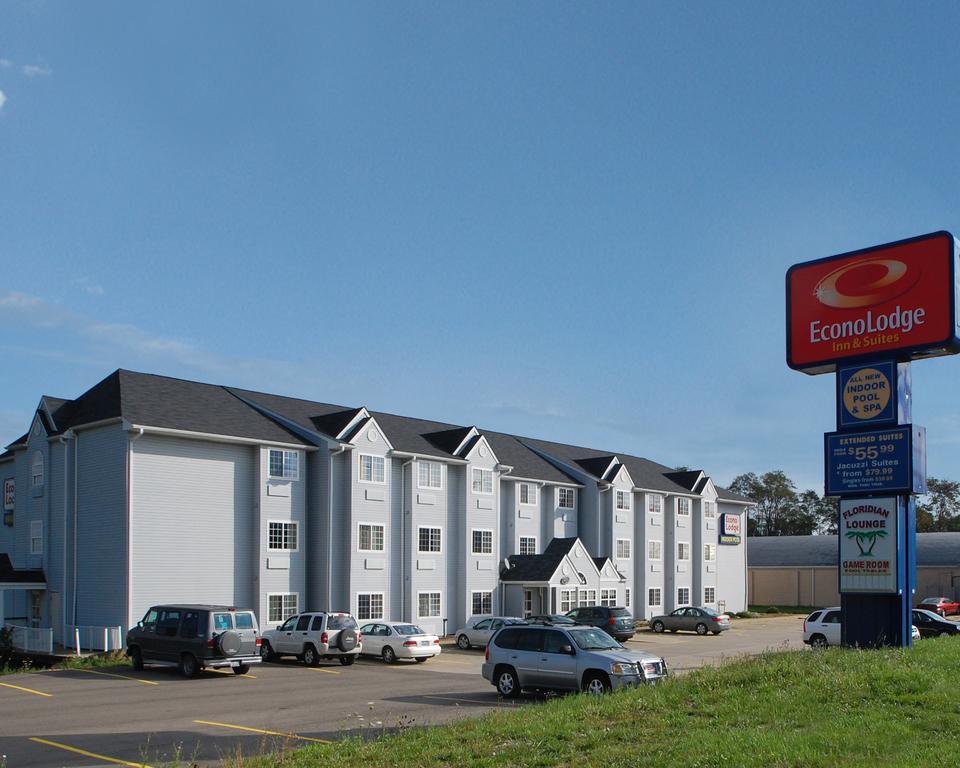 Knights Inn and Suites St Clairsville