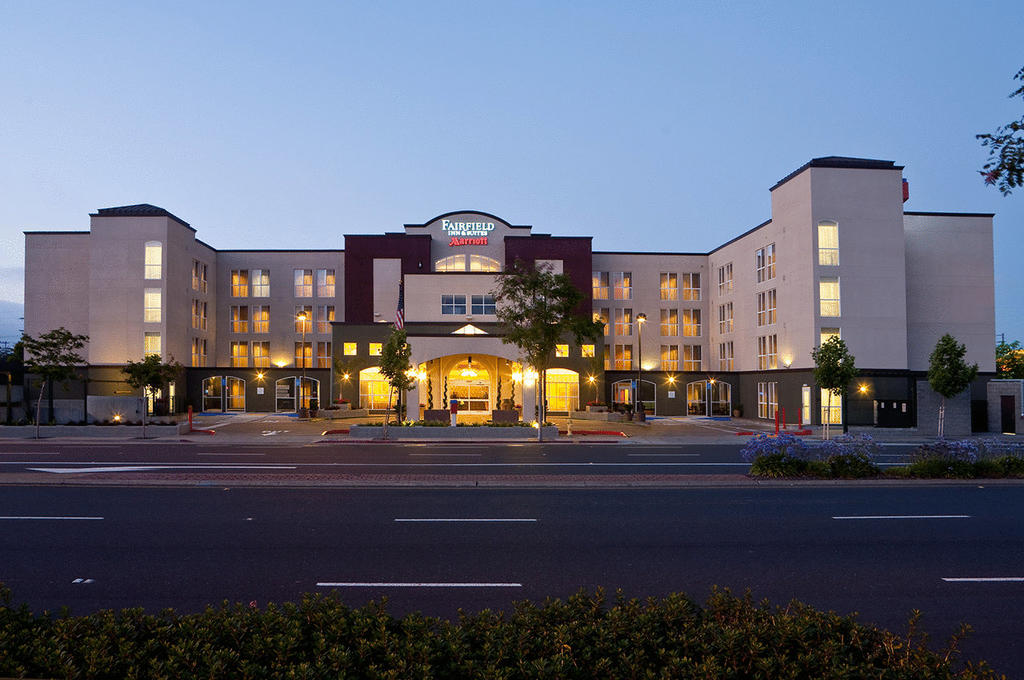 Fairfield Inn and Suites San Francisco AirportMillbrae